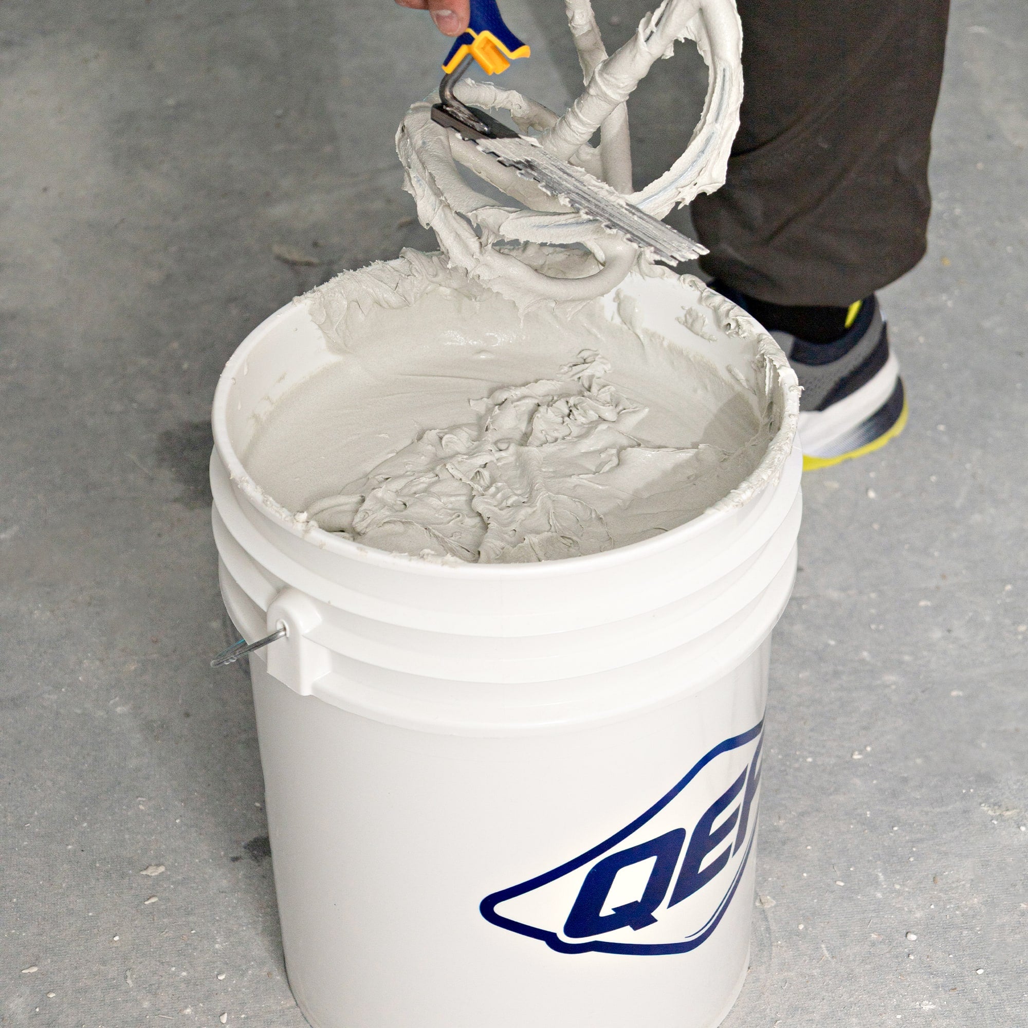5 Gal. Bucket with 90 mil Thickness and 85 lb. Lifting Capacity - 7