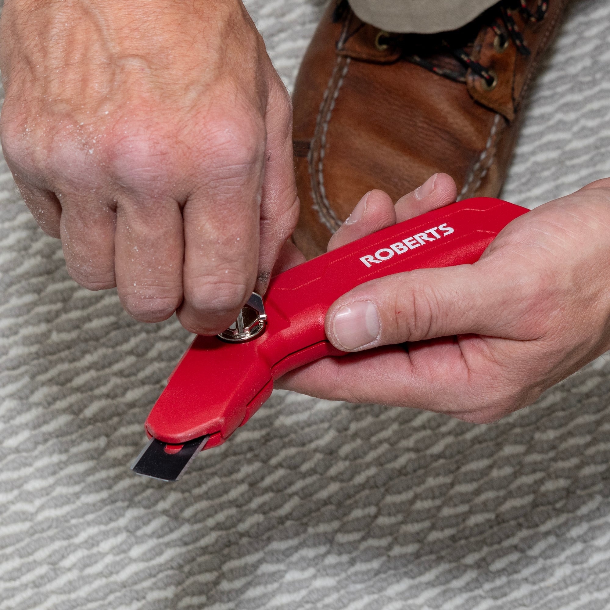 バードページ ROBERTS 3-in-1 Carpet, Vinyl and Utility Knife