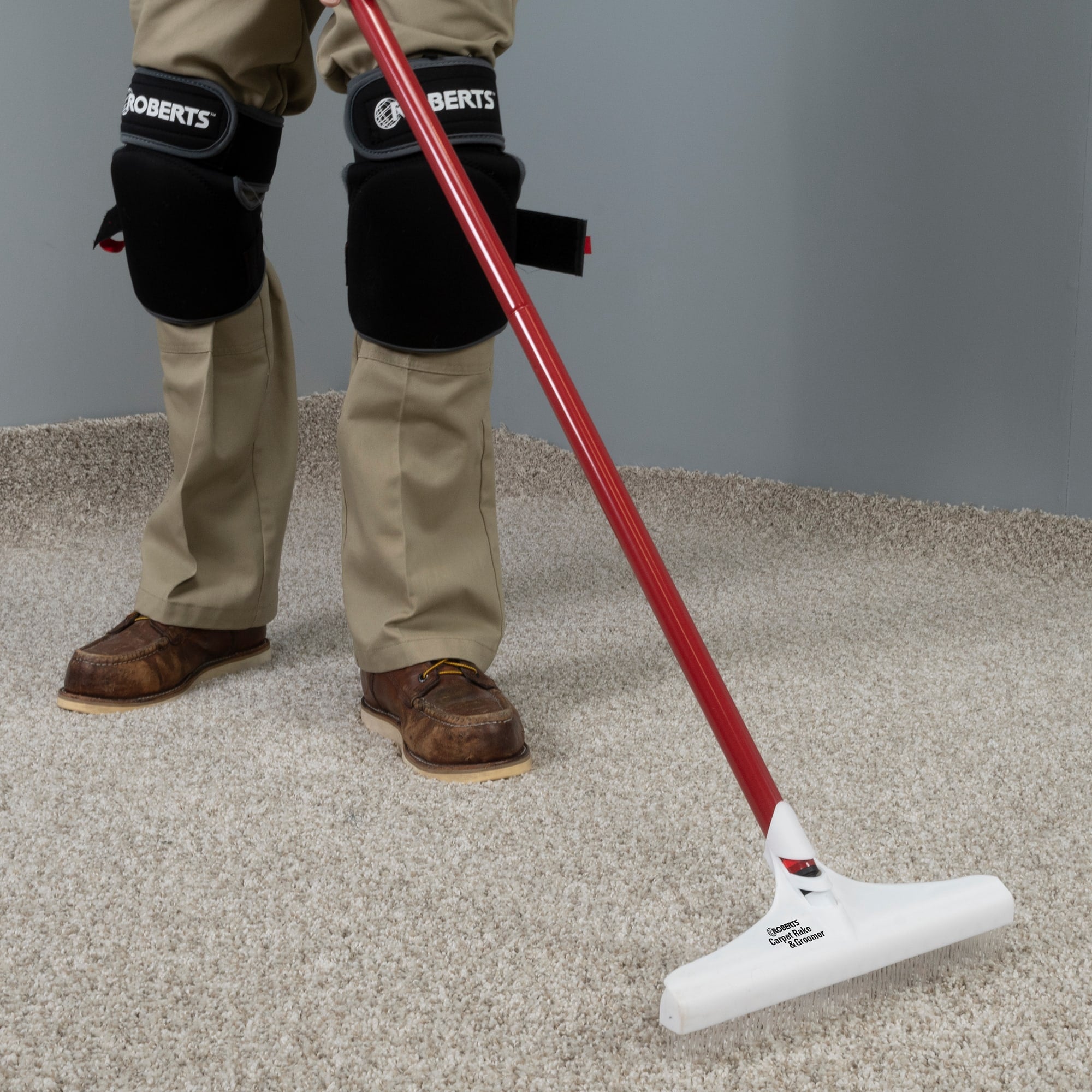 12" Carpet Rake and Groomer with 51" Handle - 4