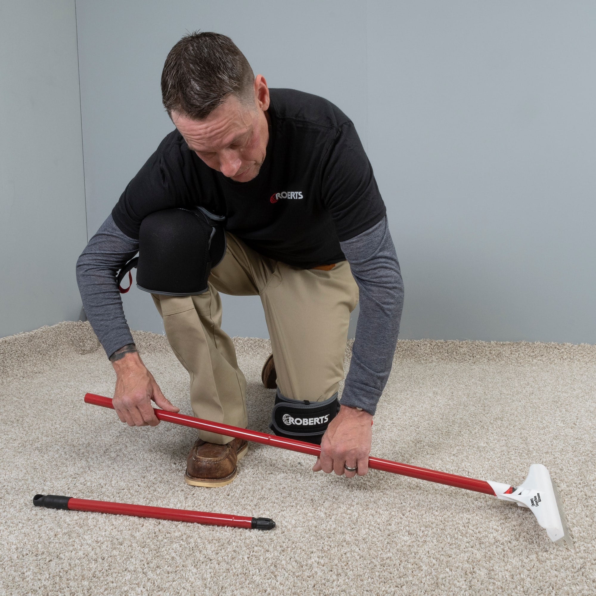 12" Carpet Rake and Groomer with 51" Handle - 7