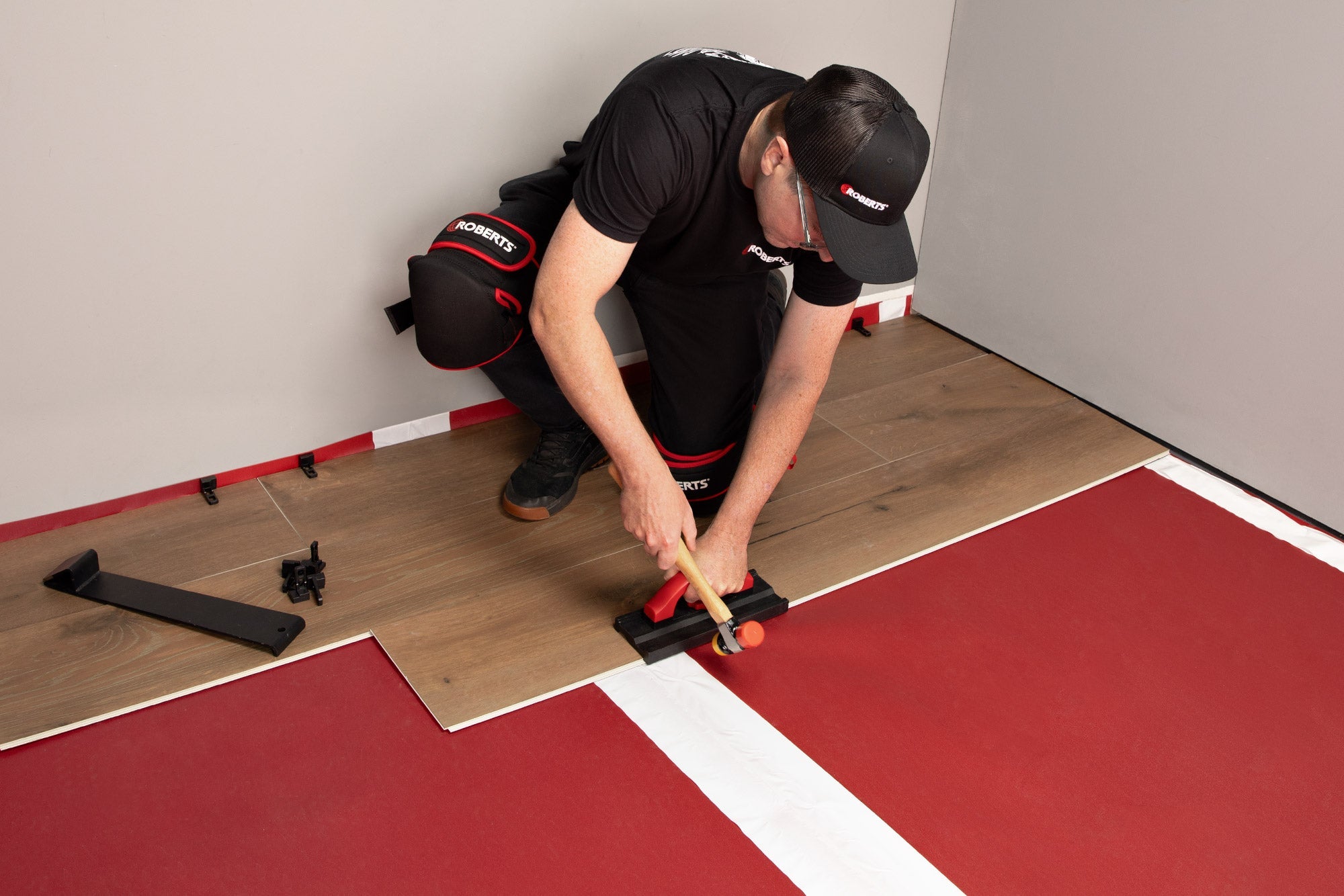 ROBERTS_Built-for-Professionals_AcoustiShield_2000x1334px.jpg