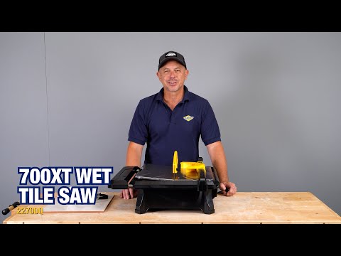 700XT 3/4 HP Wet Tile Saw with 7